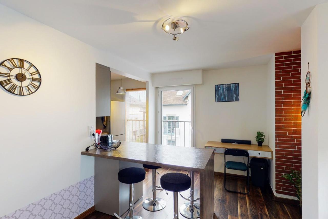 Le Berthollet 9 - Renovated Apartment 1 Bedroom 2 Steps - Annecy Center Экстерьер фото